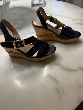 Luca Lane wedge sandals